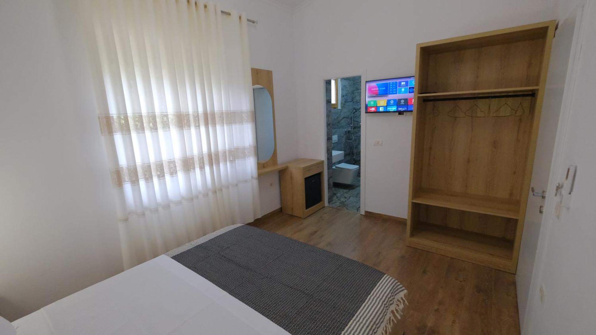 Salillari Guest House Берат Экстерьер фото