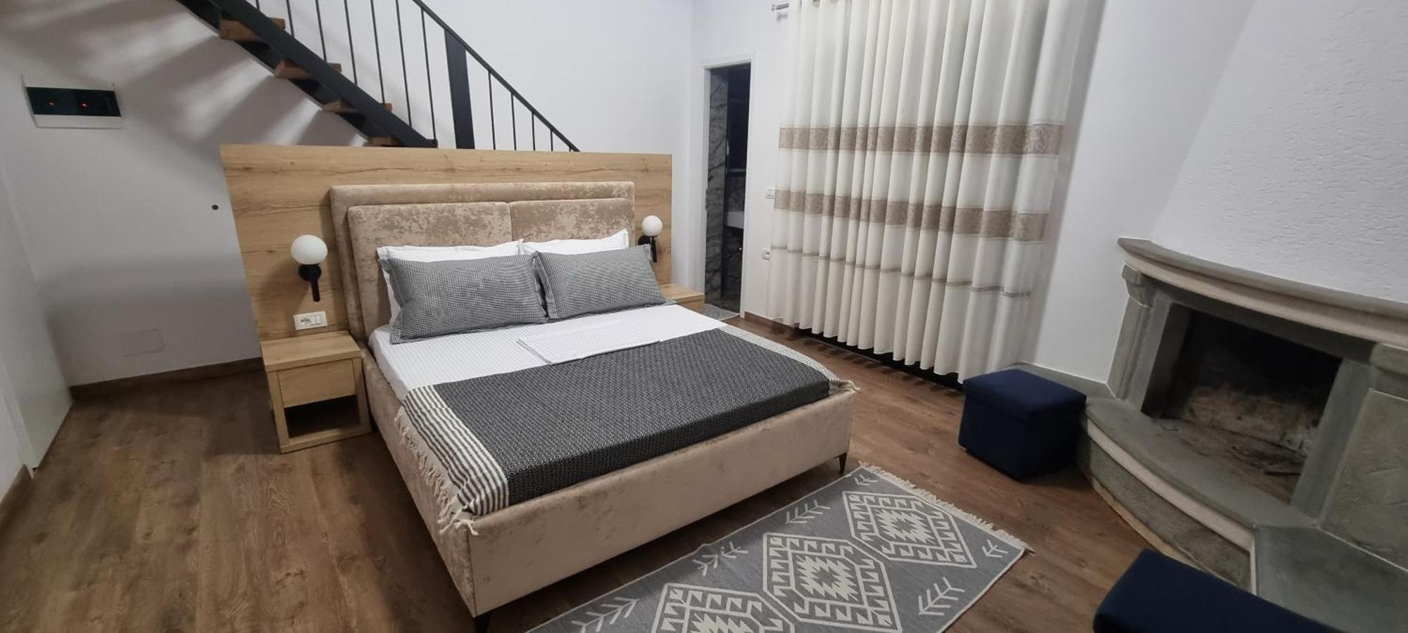 Salillari Guest House Берат Экстерьер фото