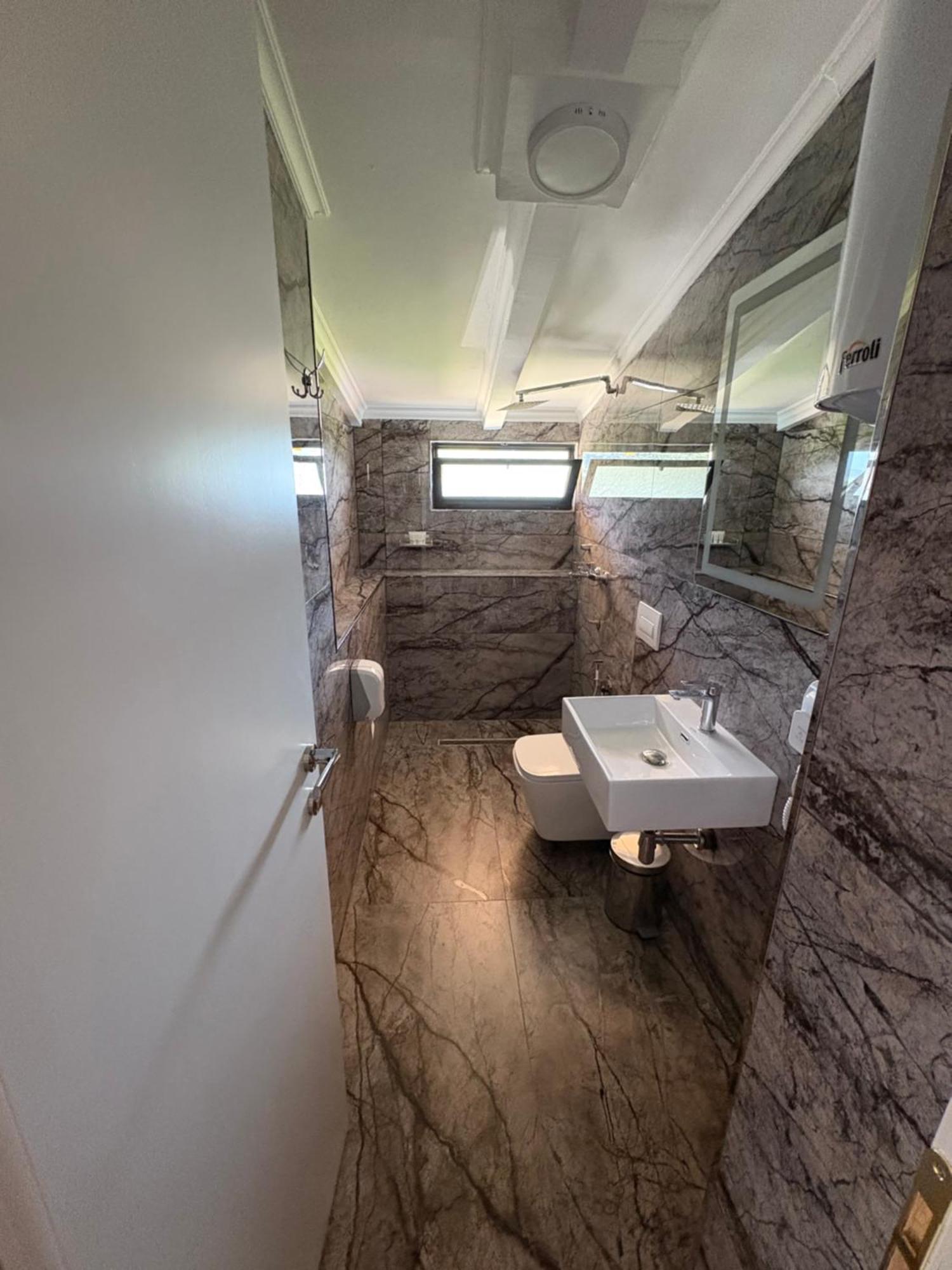 Salillari Guest House Берат Экстерьер фото